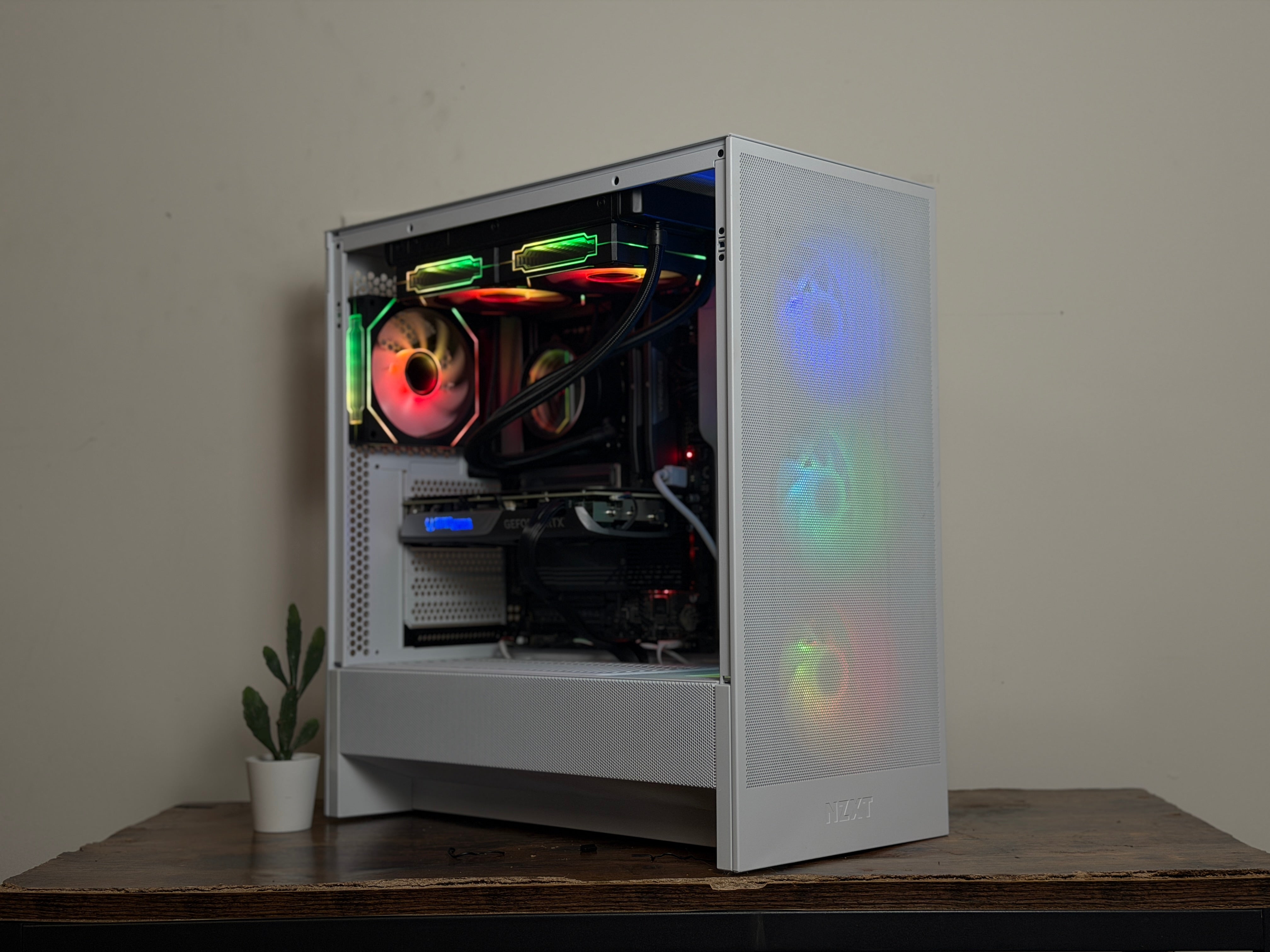 RYZEN 7 7700x | 32GB DDR5 | RTX 4070 SUPER | 1440p CUSTOM GAMING PC